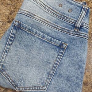 CAbi Cinch Skinny distressed Denim Blue‎ Jeans Size 4
